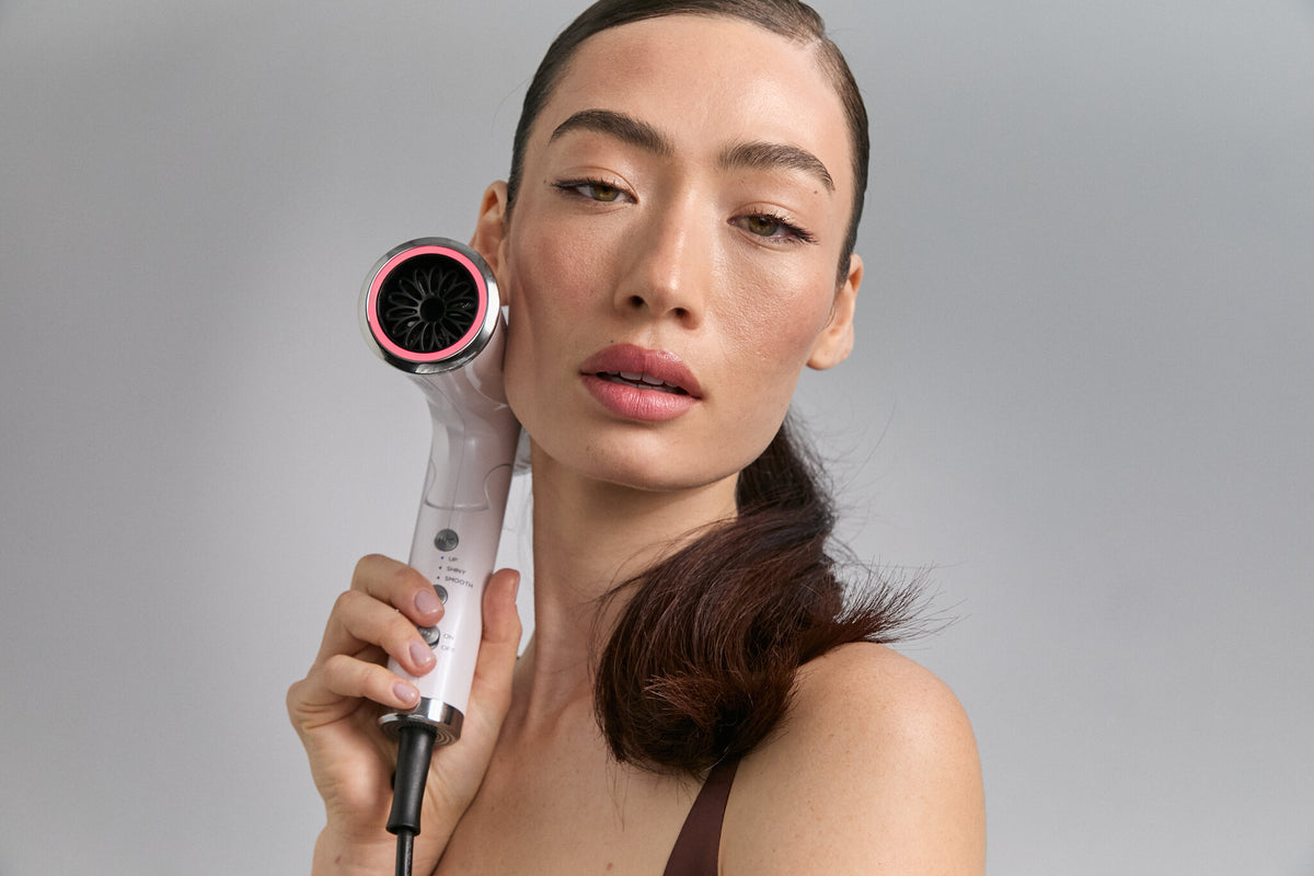 Model hält Lift Dryer Smart aufrecht, Querformat