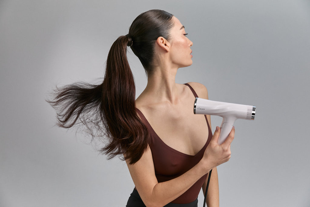 Lift Dryer Smart in Anwendung mit bewegtem Haar